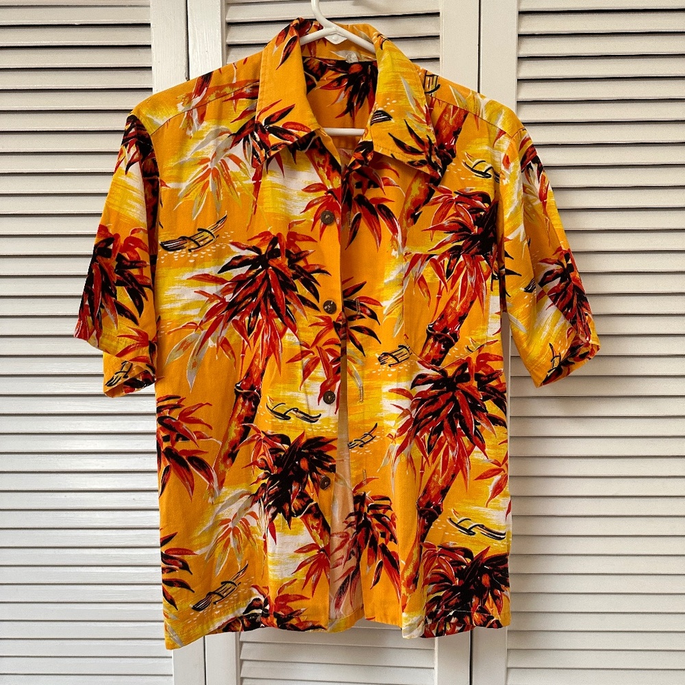Vintage Yellow Tropical Button-Down Shirt with Red & Black Leaf Print
